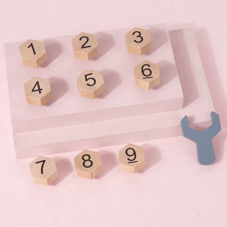 Puzzle screw matching game